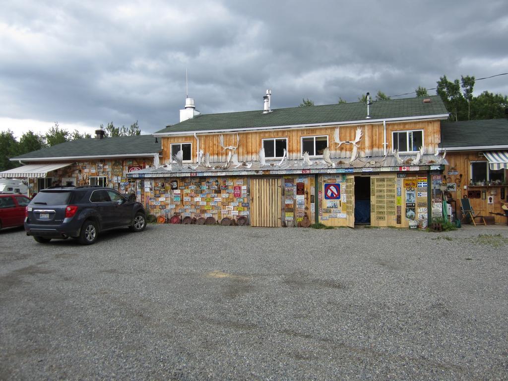Six Mile River Resort Tagish Εξωτερικό φωτογραφία