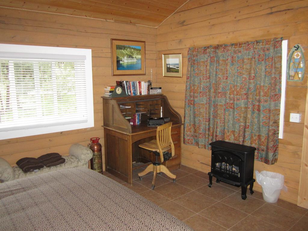 Six Mile River Resort Tagish Δωμάτιο φωτογραφία